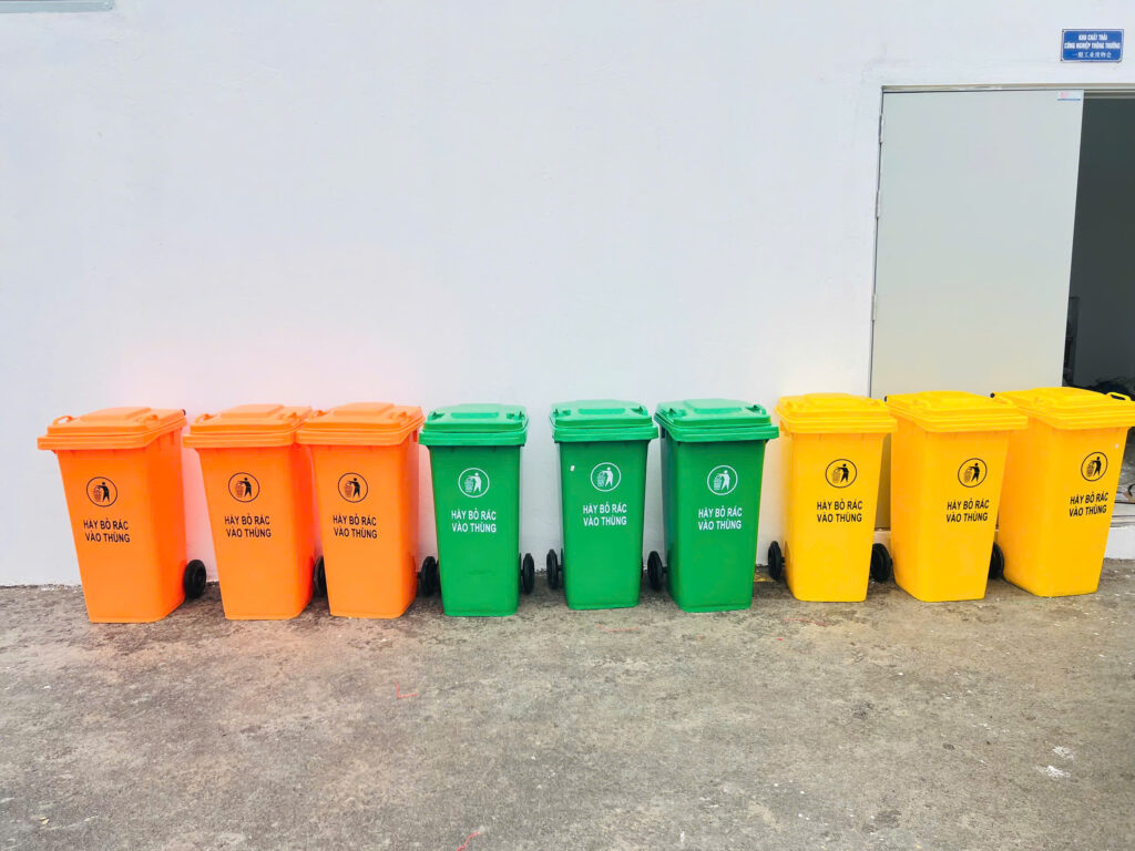 Thùng rác phân loại rác